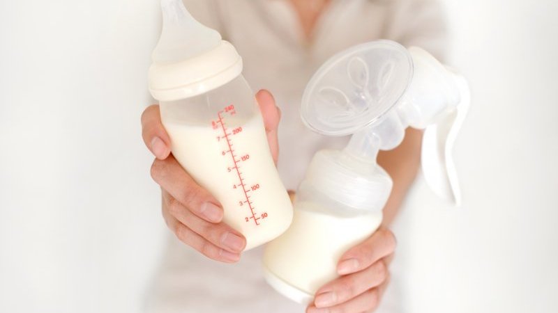 Avantages allaitement maternel Vs biberon - Différences pour bébé ?